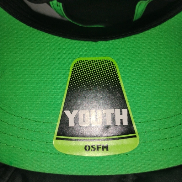 Minecraft Snap Back Cap - Picture 2 of 3